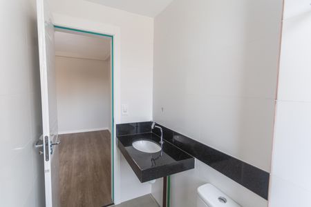 Apartamento à venda com 62m², 2 quartos e 2 vagas Apartamento à venda com 62m², 2 quartos e 2 vagasBanheiro da Suíte