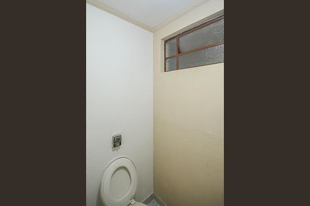 Casa à venda com 120m², 2 quartos e 2 vagasLavabo