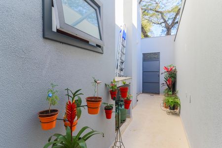 Casa à venda com 385m², 3 quartos e 2 vagasCorredor Externo