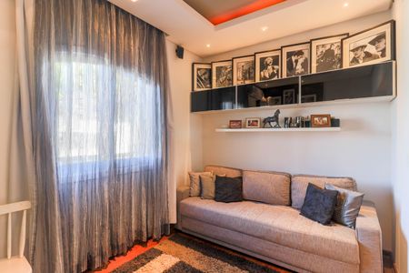 Casa à venda com 385m², 3 quartos e 2 vagasSuíte 2