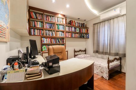 Casa à venda com 385m², 3 quartos e 2 vagasSuíte 3