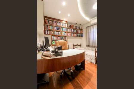 Casa à venda com 385m², 3 quartos e 2 vagasSuíte 3