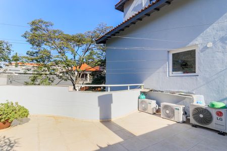 Casa à venda com 385m², 3 quartos e 2 vagasQuintal