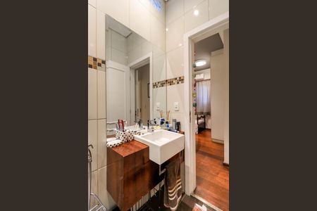 Casa à venda com 385m², 3 quartos e 2 vagasBanheiro da Suíte 3