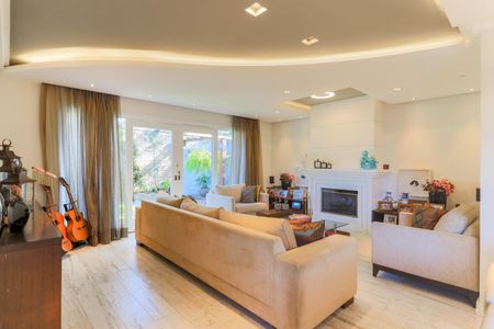 Sala de casa à venda com 3 quartos, 385m² em Brooklin, São Paulo