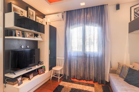 Casa à venda com 385m², 3 quartos e 2 vagasSuíte 2