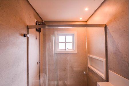 Casa para alugar com 211m², 3 quartos e 5 vagas Casa para alugar com 211m², 3 quartos e 5 vagasBanheiro da Suíte
