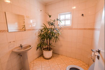 Casa para alugar com 211m², 3 quartos e 5 vagas Casa para alugar com 211m², 3 quartos e 5 vagasLavabo