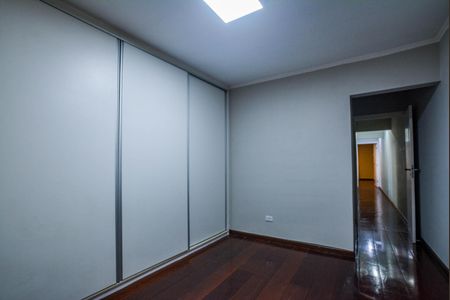 Casa para alugar com 211m², 3 quartos e 5 vagas Casa para alugar com 211m², 3 quartos e 5 vagasQuarto 2
