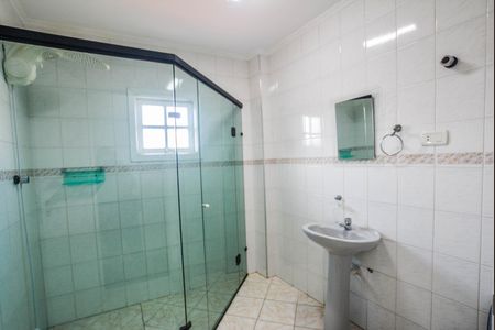 Casa para alugar com 211m², 3 quartos e 5 vagas Casa para alugar com 211m², 3 quartos e 5 vagasBanheiro social