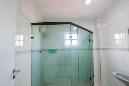 Casa para alugar com 211m², 3 quartos e 5 vagas Casa para alugar com 211m², 3 quartos e 5 vagasBanheiro social