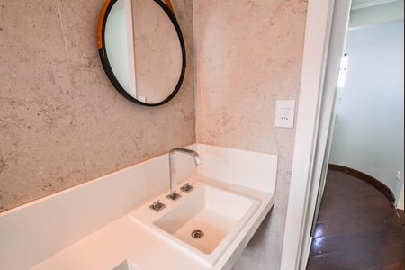 Casa para alugar com 211m², 3 quartos e 5 vagas Casa para alugar com 211m², 3 quartos e 5 vagasBanheiro da Suíte