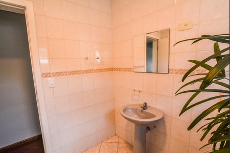 Lavabo de casa para alugar com 3 quartos, 211m² em Vila Camilopolis, Santo André