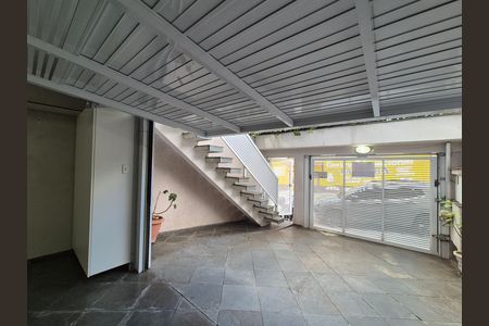 Casa para alugar com 211m², 3 quartos e 5 vagas Casa para alugar com 211m², 3 quartos e 5 vagasGaragem