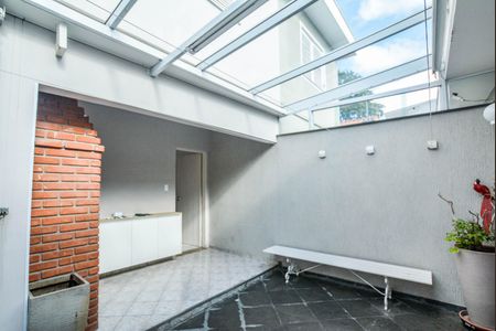 Casa para alugar com 211m², 3 quartos e 5 vagas Casa para alugar com 211m², 3 quartos e 5 vagasQuintal