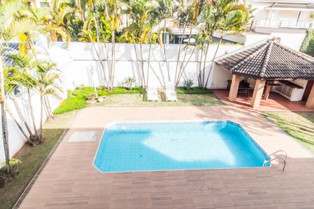 Casa de condomínio à venda com 438m², 3 quartos e 3 vagas Casa de condomínio à venda com 438m², 3 quartos e 3 vagasVista da Suíte