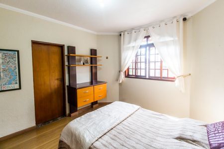 Casa de condomínio à venda com 438m², 3 quartos e 3 vagas Casa de condomínio à venda com 438m², 3 quartos e 3 vagasSuíte 3