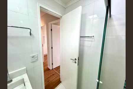 Apartamento para alugar com 50m², 2 quartos e 1 vaga Apartamento para alugar com 50m², 2 quartos e 1 vagaBanheiro