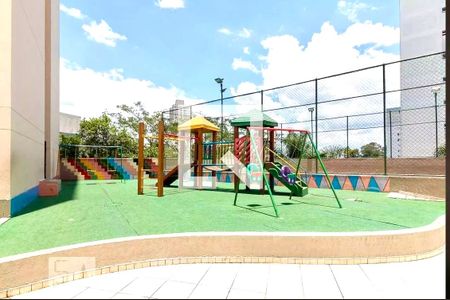 Apartamento para alugar com 50m², 2 quartos e 1 vaga Apartamento para alugar com 50m², 2 quartos e 1 vagaÁrea comum - Playground