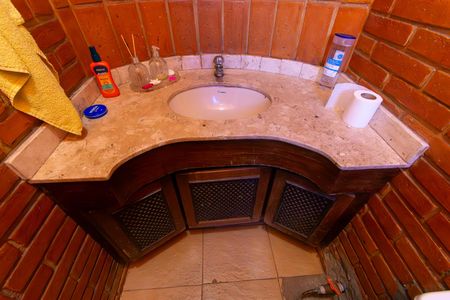 Casa para alugar com 300m², 3 quartos e 7 vagasBanheiro de Serviço