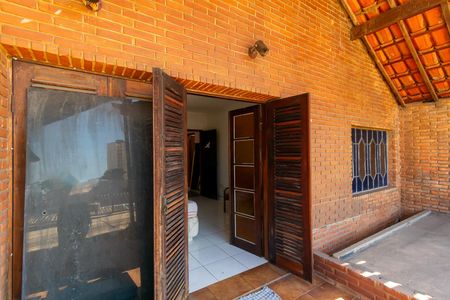 Casa para alugar com 300m², 3 quartos e 7 vagasVaranda da Suíte