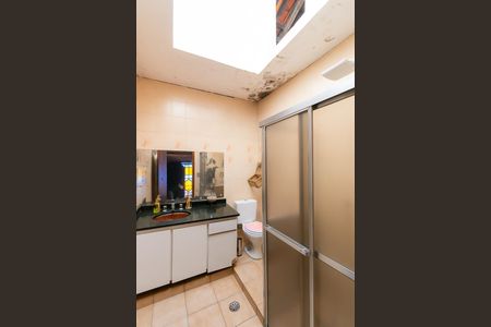 Casa para alugar com 300m², 3 quartos e 7 vagasBanheiro 2