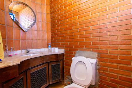 Casa para alugar com 300m², 3 quartos e 7 vagasBanheiro de Serviço