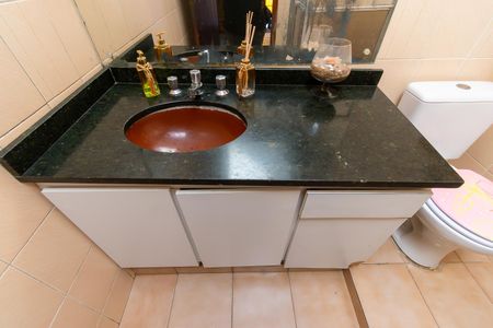 Casa para alugar com 300m², 3 quartos e 7 vagasBanheiro 2