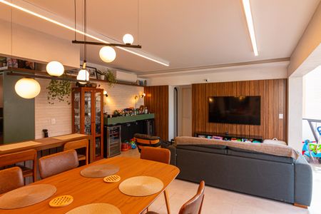 Sala de apartamento à venda com 3 quartos, 125m² em Indianópolis, São Paulo