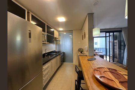 Apartamento para alugar com 85m², 2 quartos e 2 vagas Apartamento para alugar com 85m², 2 quartos e 2 vagasCozinha