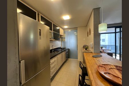 Apartamento para alugar com 85m², 2 quartos e 2 vagas Apartamento para alugar com 85m², 2 quartos e 2 vagasCozinha
