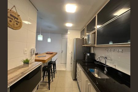 Apartamento para alugar com 85m², 2 quartos e 2 vagas Apartamento para alugar com 85m², 2 quartos e 2 vagasCozinha