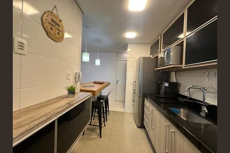 Apartamento para alugar com 85m², 2 quartos e 2 vagas Apartamento para alugar com 85m², 2 quartos e 2 vagasCozinha