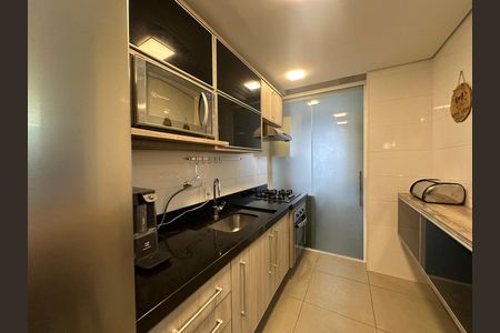 Apartamento para alugar com 85m², 2 quartos e 2 vagas Apartamento para alugar com 85m², 2 quartos e 2 vagasCozinha