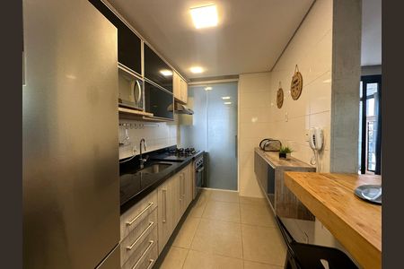 Apartamento para alugar com 85m², 2 quartos e 2 vagas Apartamento para alugar com 85m², 2 quartos e 2 vagasCozinha