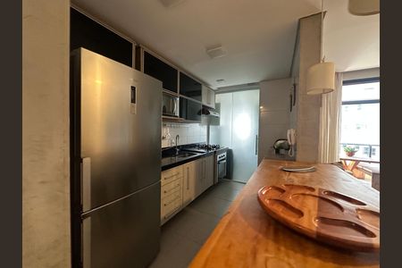 Apartamento para alugar com 85m², 2 quartos e 2 vagas Apartamento para alugar com 85m², 2 quartos e 2 vagasCozinha