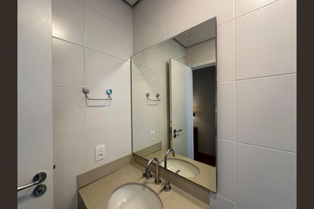 Apartamento para alugar com 85m², 2 quartos e 2 vagas Apartamento para alugar com 85m², 2 quartos e 2 vagasBanheiro da Suíte 2
