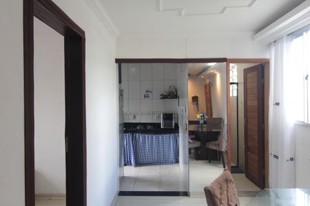 Sala de apartamento para alugar com 3 quartos, 59m² em Paquetá, Belo Horizonte