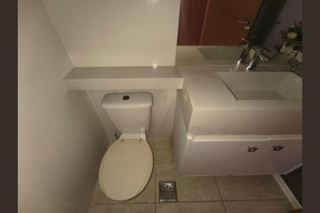 Apartamento para alugar com 116m², 3 quartos e 2 vagas Apartamento para alugar com 116m², 3 quartos e 2 vagasBanheiro Social