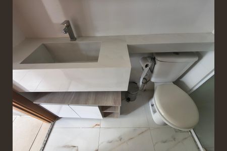 Apartamento para alugar com 116m², 3 quartos e 2 vagas Apartamento para alugar com 116m², 3 quartos e 2 vagasBanheiro Social 2