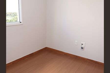 Quarto 1 de apartamento para alugar com 2 quartos, 50m² em Setor Faicalville, Goiânia