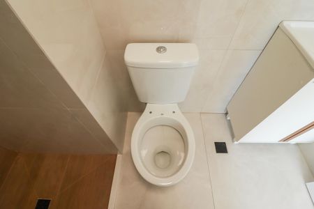 Apartamento à venda com 43m², 2 quartos e 1 vaga Apartamento à venda com 43m², 2 quartos e 1 vagaBanheiro social
