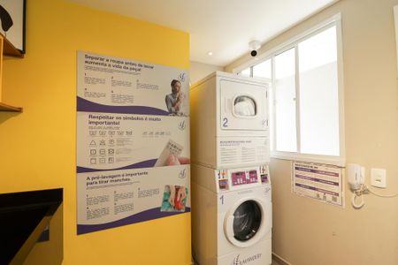 Apartamento à venda com 43m², 2 quartos e 1 vaga Apartamento à venda com 43m², 2 quartos e 1 vagaÁrea comum