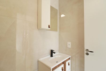 Apartamento à venda com 43m², 2 quartos e 1 vaga Apartamento à venda com 43m², 2 quartos e 1 vagaBanheiro social