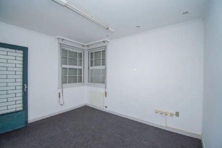 Casa à venda com 3 quartos, 320m² em Petrópolis, Porto Alegre