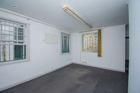 Casa à venda com 3 quartos, 320m² em Petrópolis, Porto Alegre