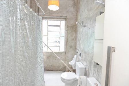 Casa para alugar com 312m², 6 quartos e 4 vagasBanheiro 1