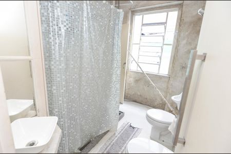 Casa para alugar com 312m², 6 quartos e 4 vagasBanheiro 1