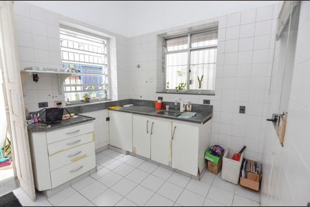 Casa para alugar com 312m², 6 quartos e 4 vagasCozinha