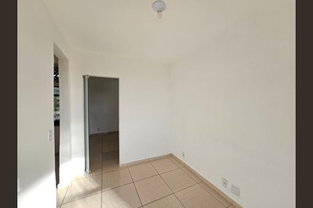 Sala de apartamento para alugar com 1 quarto, 36m² em Vila Emil, Mesquita